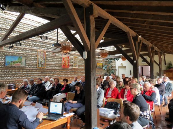 Parmi le public, des riverains de la future station d’épuration ont posé plusieurs questions sur les nuisances