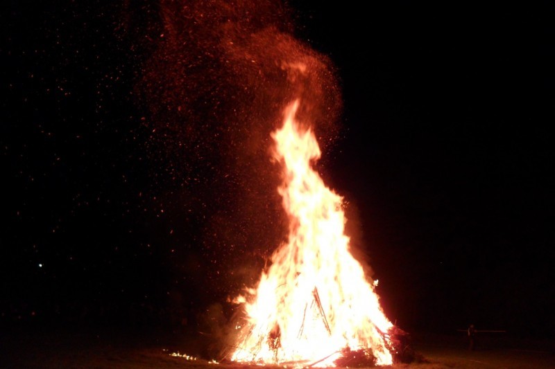 Le feu de la Saint Jean à Rieux Volvestre Le feu de la Saint Jean à Rieux Volvestre