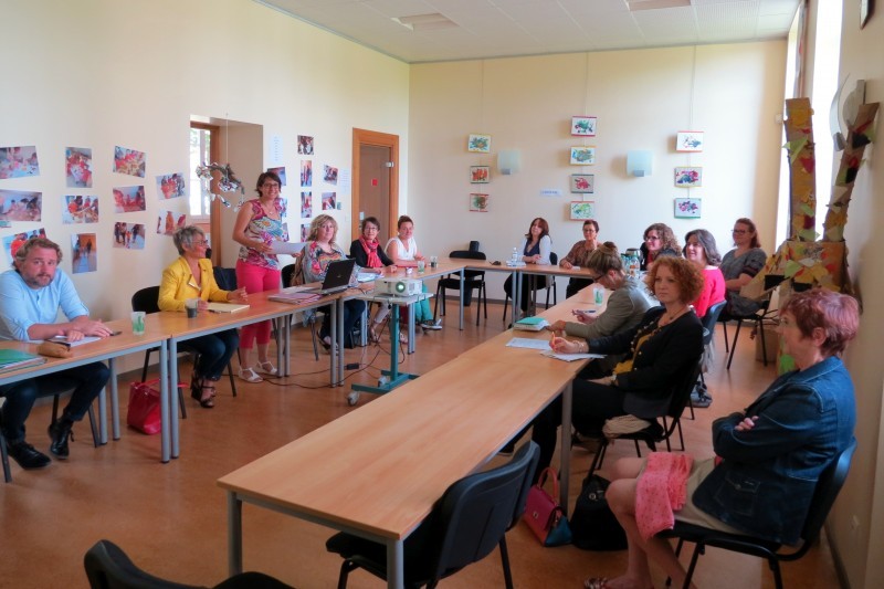 Couveuse d’entreprise : un service complet. Couveuse d’entreprise : un service complet.