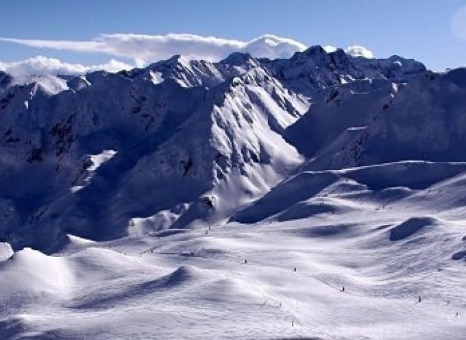 Peyragudes : une piste de ski “007”, 20 ans après le tournage de “Demain ne meurt jamais”