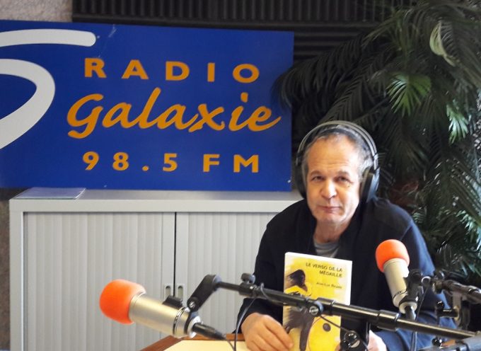 Reliure donne la parole aux auteurs sur Radio Galaxie.