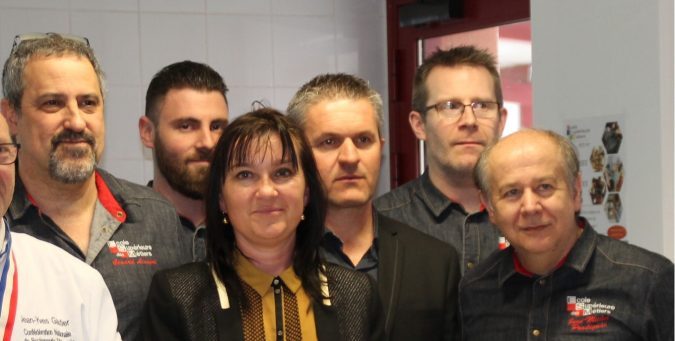 Isabelle Granier et les professeurs de boulangerie de l'ESM