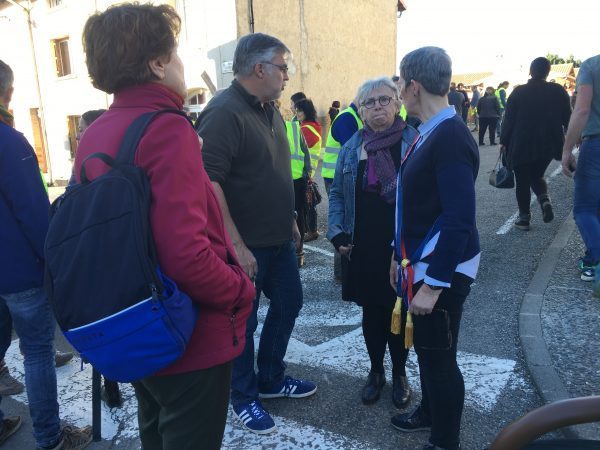 Une discussion et des explications à fournir