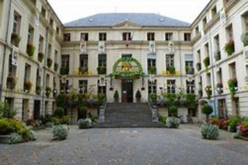 Mairie de Bagnères de Luchon 
