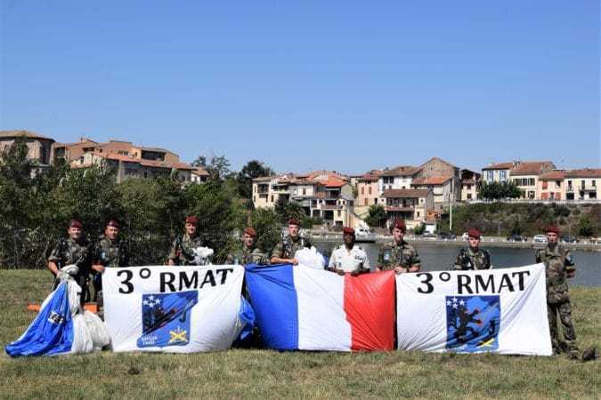 Les chuteurs ont atteri sur les berges de la Garonne