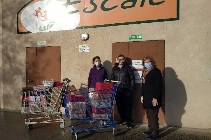 Réception de colis à Escale