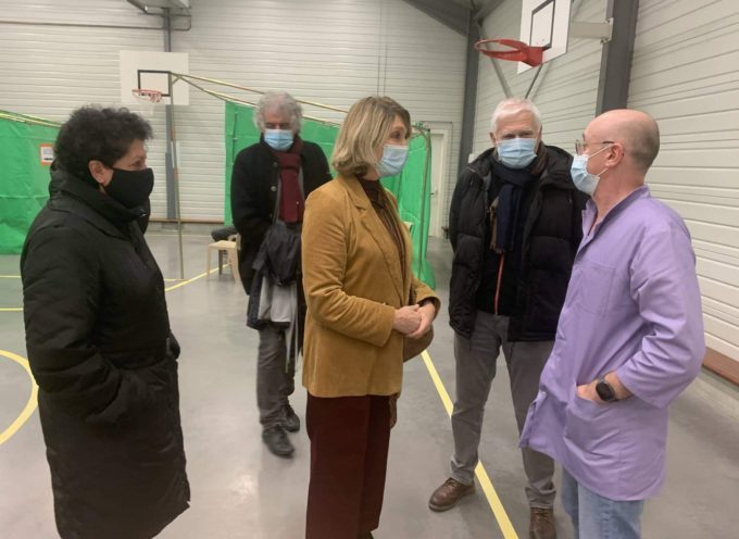La députée Toutut-Picard a visité le centre de vaccinations d’Auterive