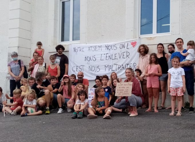 Protestation contre la suppression d’un poste d’ATSEM à la maternelle de Couret