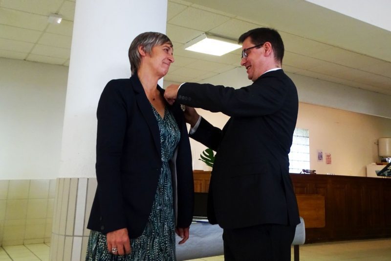 Christine Huppert, maire de Saint Blancard, a été décorée de l'Orde de la Légion d'Honneur par le préfet du Gers, Xavier Brunetière.