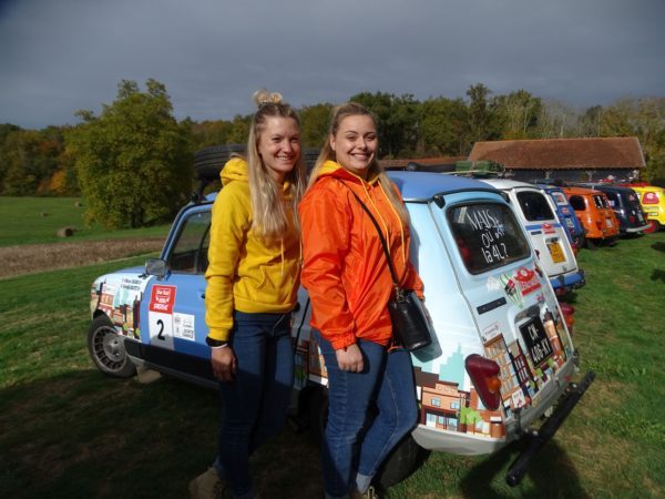 Les équipages féminins se sont taillé la part du lion au Blue Rallye, à l'instar de Manon et Amélie, venues des Deux-Sèvres.