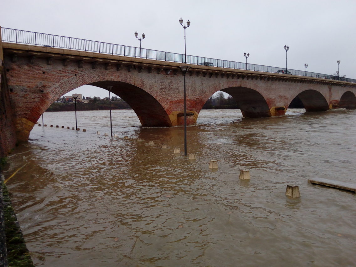 Une œuvre en céramique pour commémorer les crues historiques de la Garonne