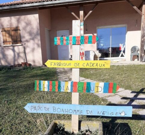 Les décorations fabriquées par les Blajanais ont été remisées à l'abri pour Noël prochain.