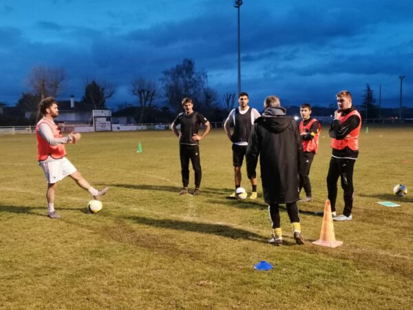 Une formation U13 complète pour 5 jeunes de l'Ecole Save Gesse de Boulogne.