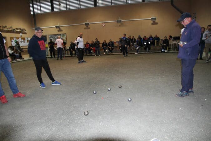 Beau succès et bonne ambiance lors du concours de pétanque organisé par les pompiers à Boulogne le 23 avril.