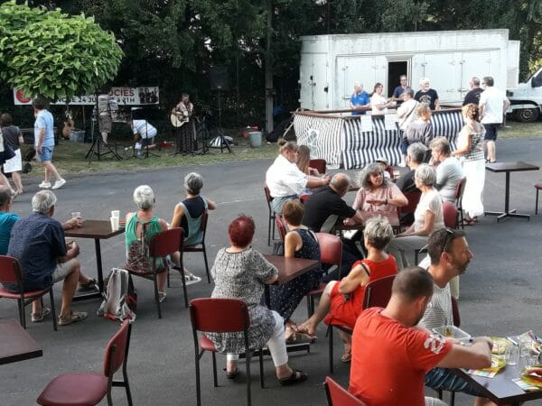 La fête de la musique à Blajan avec Guitare et Musique pour tous, une soirée festive et amicale réussie.