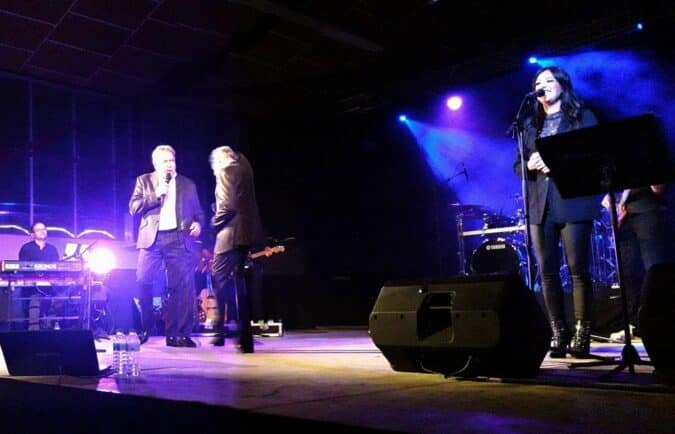 Jean-Pierre Virgil était la voix de Sardou samedi 22 octobre à Boulogne, avec la talentueuse Fanny Egéa dans le choeur.