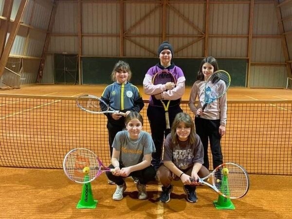 Quelques uns de groupes d'élèves tennis de Lucie Chevillard à Boulogne.