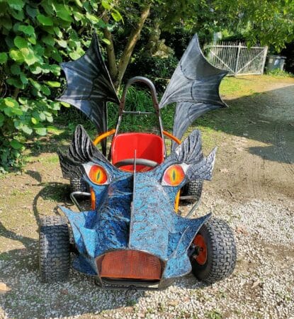 Le Dragon, magnifique caisse à savon créée par le club de Karaté de L'Isle en Dodon, vainqueur de la course à Sauveterre.