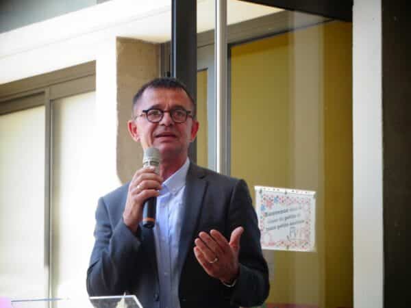 Le député Joël Aviragnet, à l'inauguration de l'école Joséphine Baker d'Aurignac.