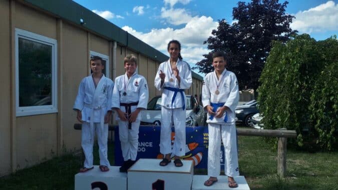 Une magnifique journée à Lagardelle pour les petits judokas du Torii Judo Club.