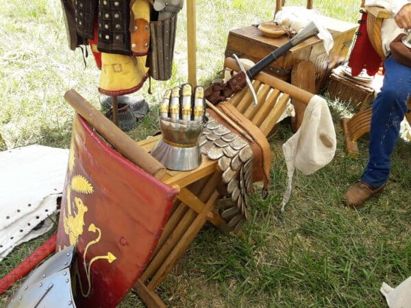 Reconstitution historique, animations, campements, banquets, spectacle équestres, mille divertissements à la foire de la Magdeleine à Saint-Blancard.