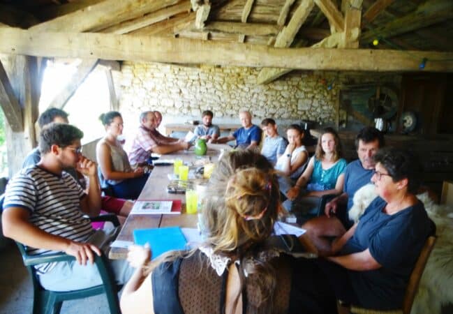 Convivialité, chaleur humaine, partage, le Café Paysan de l'ADEAR 31 crée du lien pour une agriculture à échelle humaine.