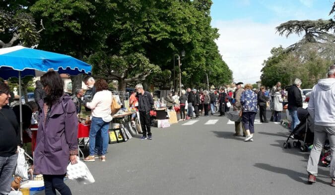 L'association des commerçants du Boulonnais préparent de nombreuses manifestations, dont le vide-greniers du 5 mai prochain. (photo archives)