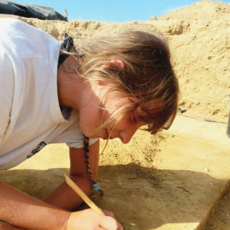 Louise Betz, doctorante en archéologie et préhistoire, donnera une conférence au Musée de l'Aurignacien.