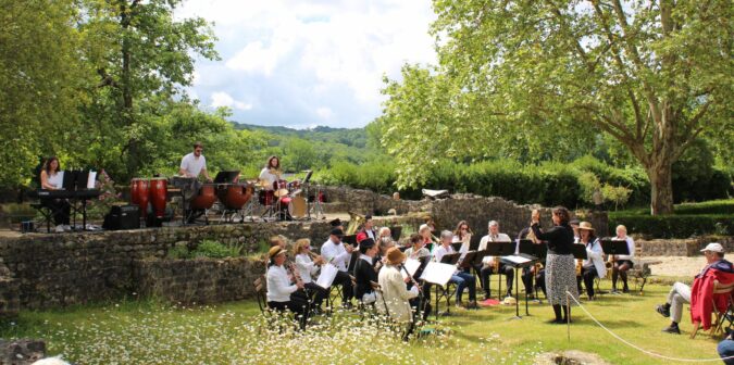 Superbe moment musical dans les jardins de la villa gallo-romaine de Montmaurin, avec l'orchestre du Conservatoire Guy Lafitte.