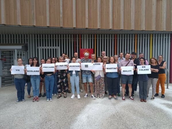 Les personnels du lycée Martin Malvin solidaires de leurs collègues AED
