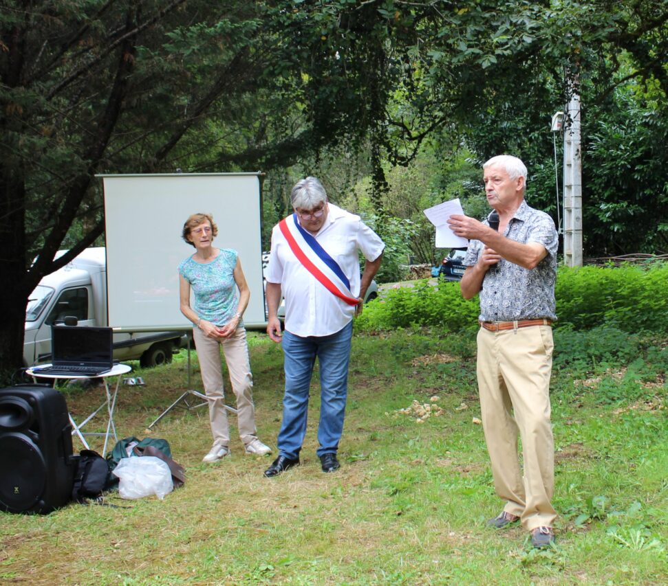 Le collectif Sauvegarde des gorges de la Save a initié un meeting-auberge espagnole samedi 31 août. (N. Rouquerol, JF Foix, Roland Sabathé)