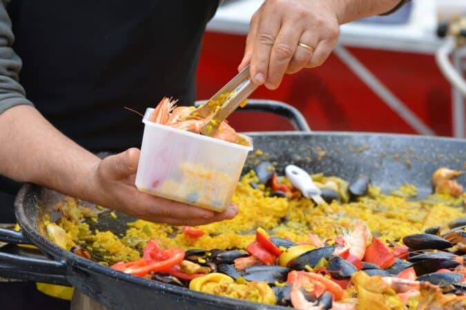 Pour se divertir, danser et bien manger pendant trois jours à Anan, la fête locale vous attend.