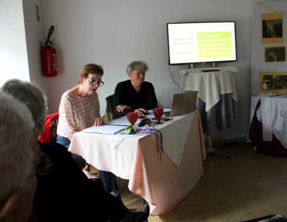 Conférence sur les seigneurs d'Escanecrabe pour les Journées du Patrimoine (Hélène et Pascal Van de Poucke).