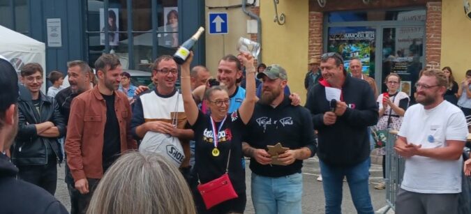 Le dynamique Shotokaï karaté club vient de reprendre ses cours à L'Isle-en-Dodon, c'est le moment de s'inscrire. (photo victoire à la course de caisses à savon de L'Isle).