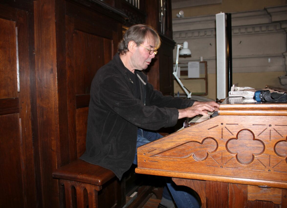 Hervé Clénet, organiste titulaire des orgues de L'Isle-en-Dodon.