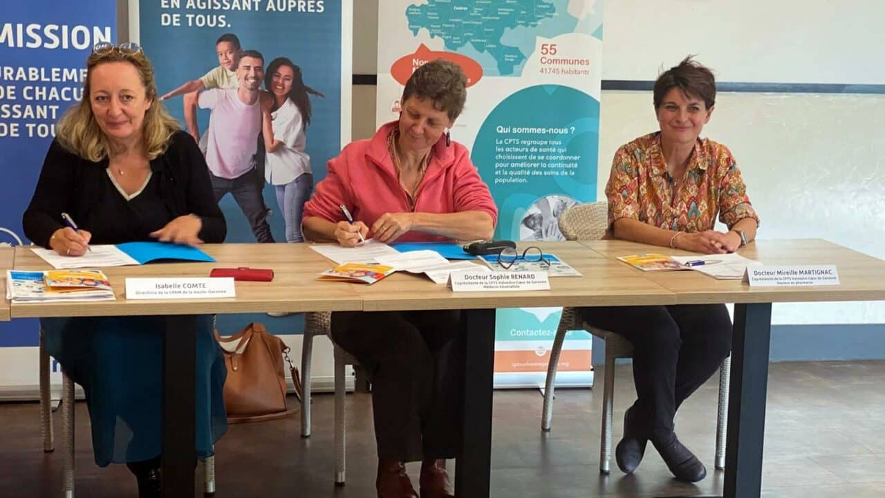 Signature de l' « accord conventionnel interprofessionnel »