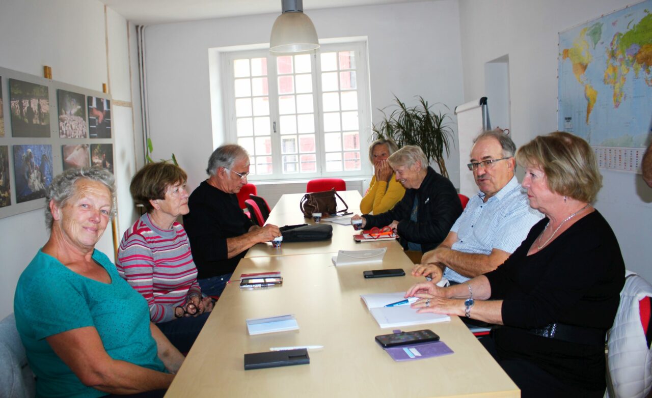 Quelques-uns des participants aux ateliers numériques de la Cafetière.