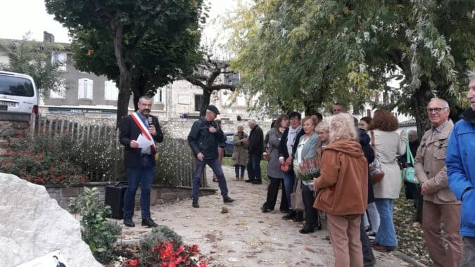 Cérémonie du souvenir pour Samuel Paty et Dominique Bernard à Aurignac.