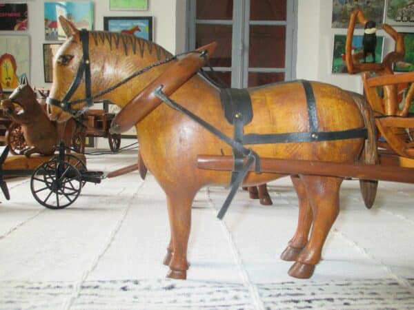 André Garès, sculpteur sur bois, a exposé à Saint-Frajou.