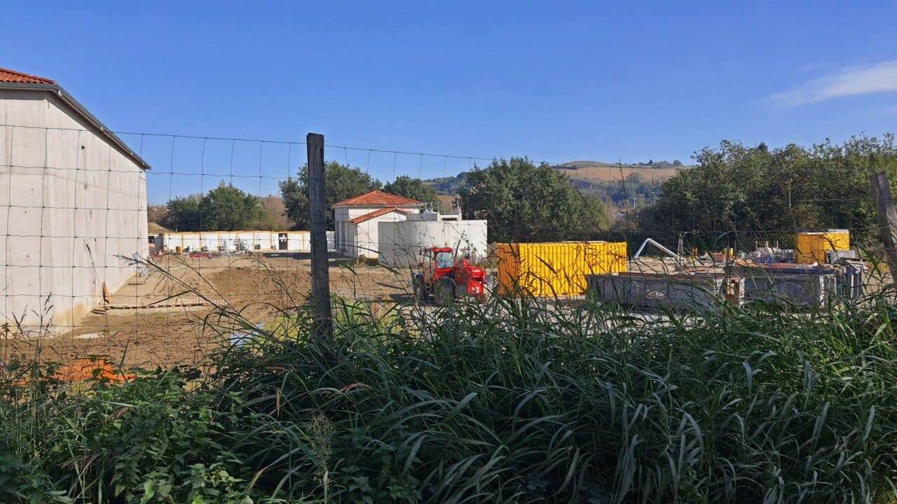 L'usine de traitement des eaux de Carbonne bien avancée.