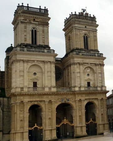 La cathédrale, un joyau d'occitanie