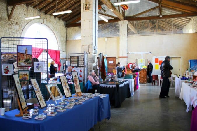 Le salon des créateurs à Alan.