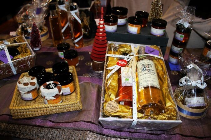 La safranière Nathalie Topin travaille avec des producteurs locaux pour sublimer la gastronomie.