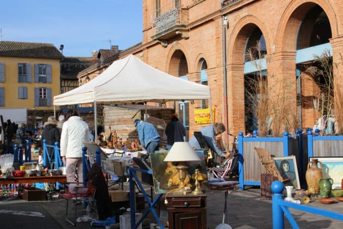 La brocante vide-greniers de Broc and Brol à l'Isle-en-Dodon.
