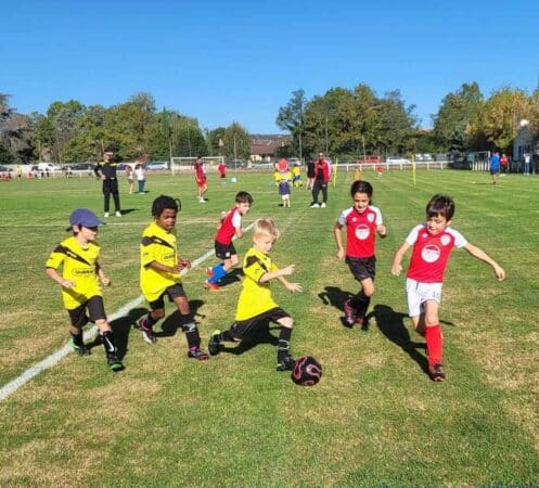 Un stage de foot pour les vacances d'hiver à l'école Save-Gesse.