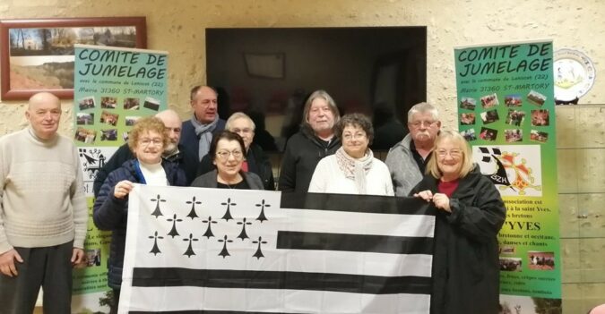 Raoul Raspeau, maire, le président Papy Le Pietec a d'abord remercié les partenaires et sponsors de l'association