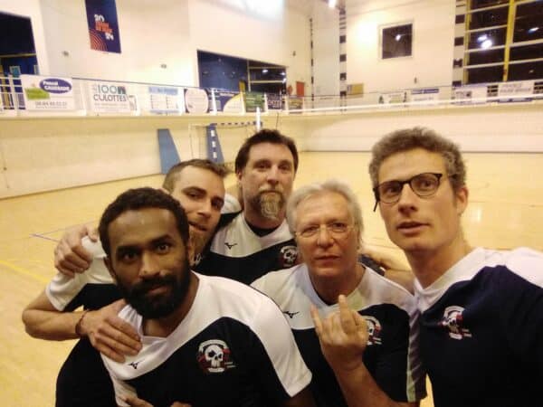 L'équipe talentueuse du Magnoac Volley Club, qui continuent leur belle trajectoire en Championnat départemental Hautes-Pyrénées, Wakapua, Toto, Ben, Manu, Doudou et Rodolphe (absent).