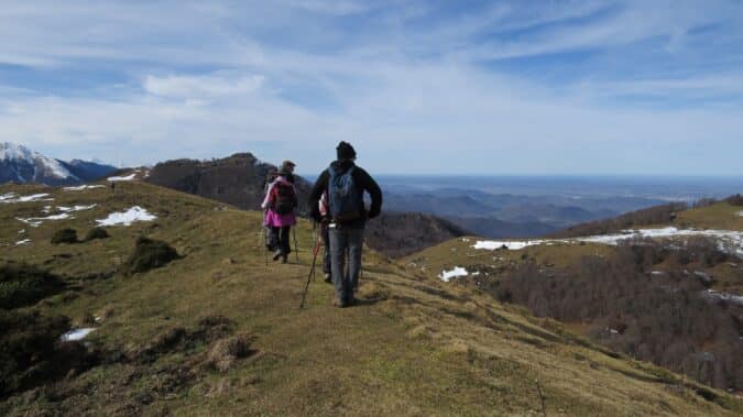 Le panorama pyrénéen depuis la crête du Cap des Tèches, pour les randonneurs de Blajan.