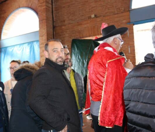 Le maire de l'Isle en Dodon à la Foire du Printemps et du Goût.