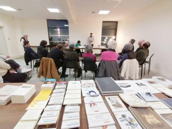 Rencontre organisée par les Amis du Vent des Mots, lors du Printemps des Poètes.